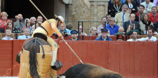 Suerte de varas en la Maestranza. (FOTO: López-Matito)