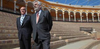 Los empresarios de la Maestranza. (FOTO: ABC-Sevilla)