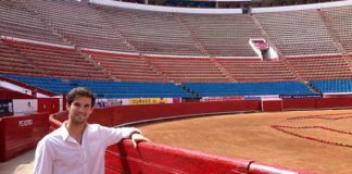 El novillero sevillano Curro Durán, en la plaza de toros México.