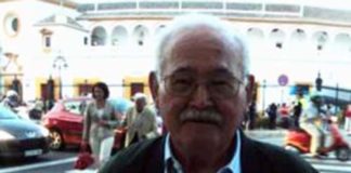 Delmiro Salazar, accediendo a la plaza maestrante en sus últimos años. (FOTO: Javier Martínez / SEVILLA TAURINA)